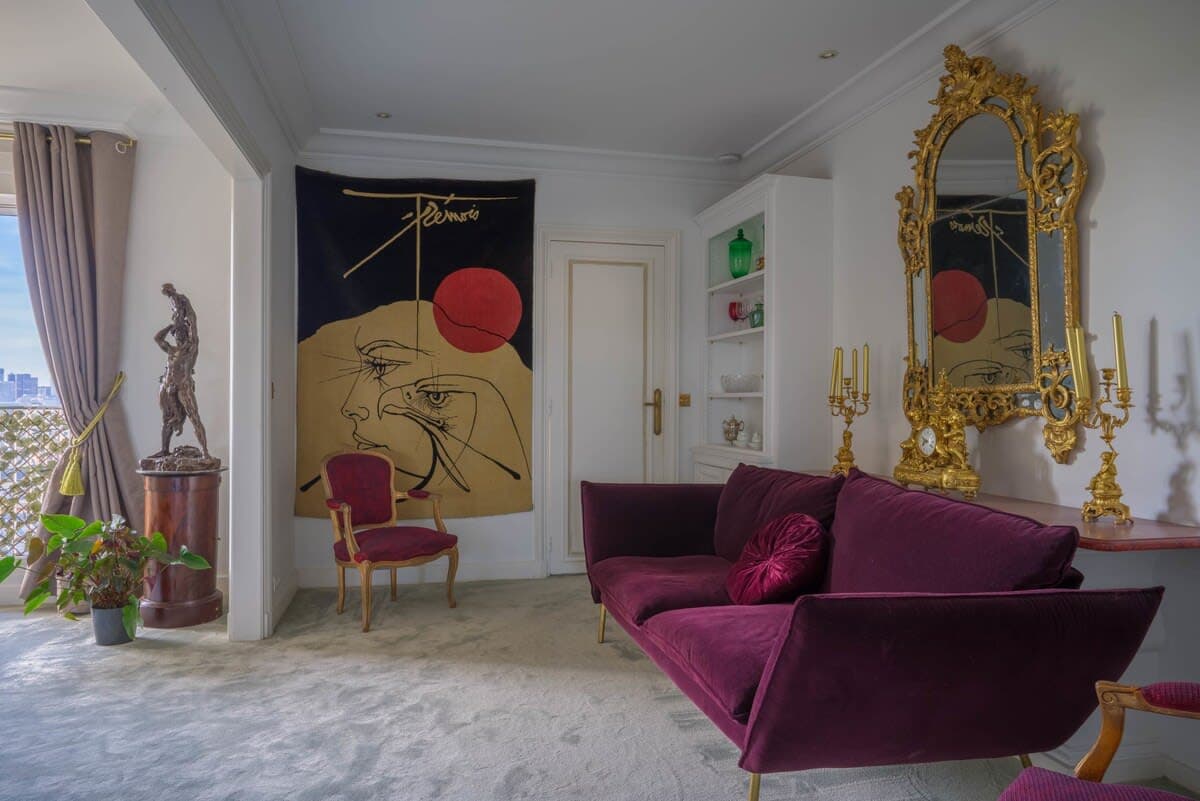 Rich furnishing and exciting art