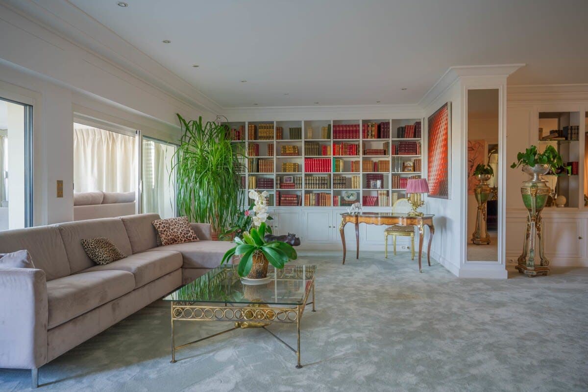 Double living room and Library